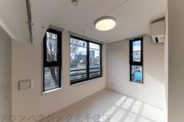 COCOCUBE北千住の物件内観写真